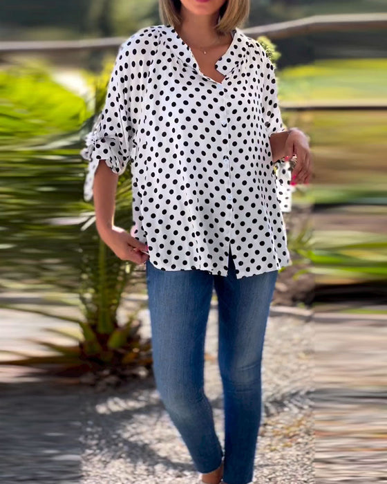 Bluzka z nadrukiem w kropki i półrękawem