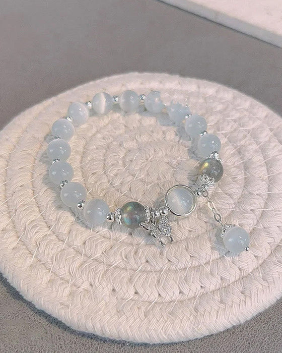 Bransoletka z kryształami imitującymi oko kota w kształcie motyla