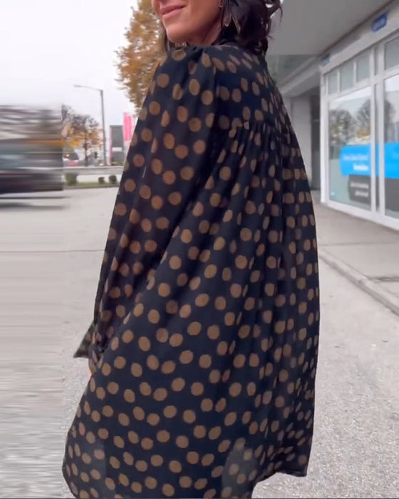 Sukienka z długim rękawem w kropki