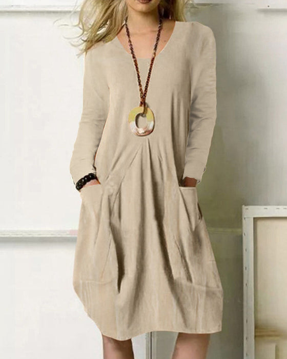 Sukienka z kieszeniami w jednolitym kolorze