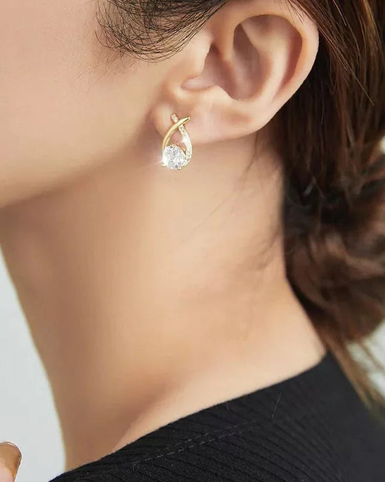 Wysokie kolczyki sztyfty z kamieniem