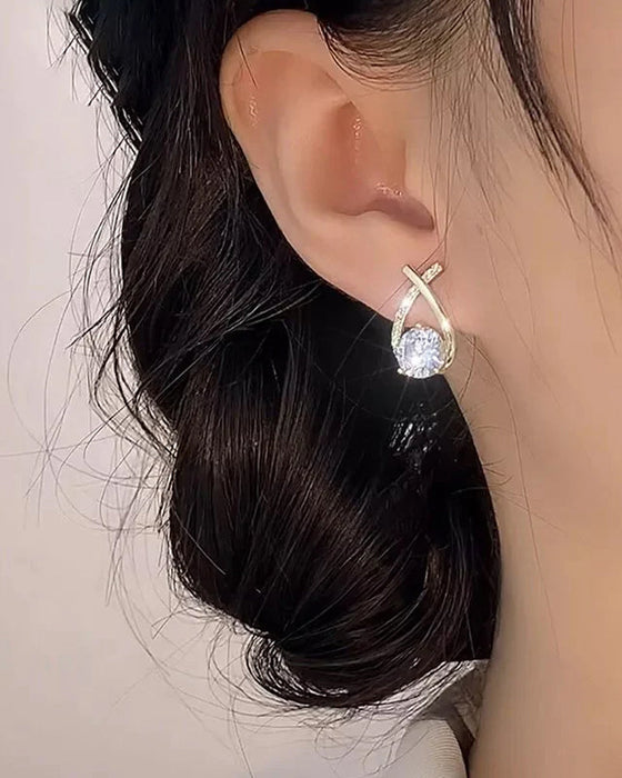 Wysokie kolczyki sztyfty z kamieniem