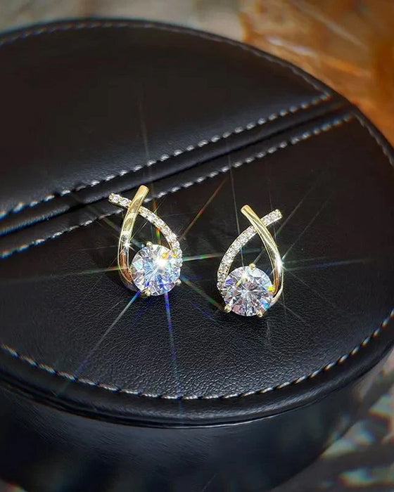 Wysokie kolczyki sztyfty z kamieniem