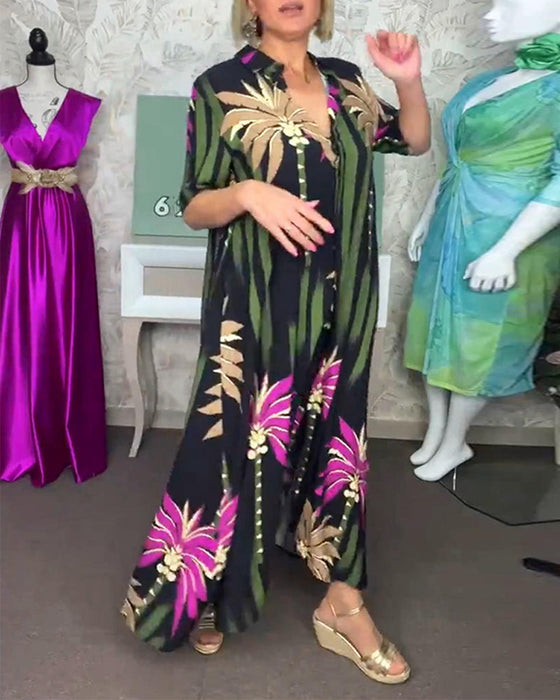 Luźna sukienka z krótkim rękawem i nadrukiem w liście