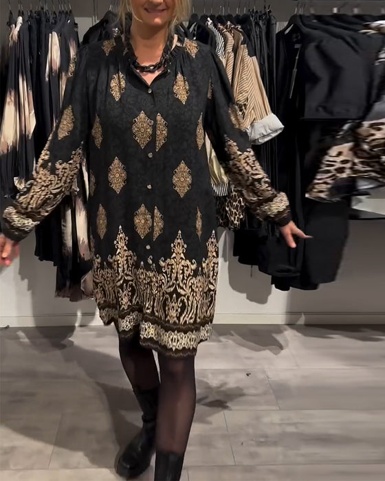 Sukienka z nadrukiem w stylu vintage, zapinana na guziki i klapy