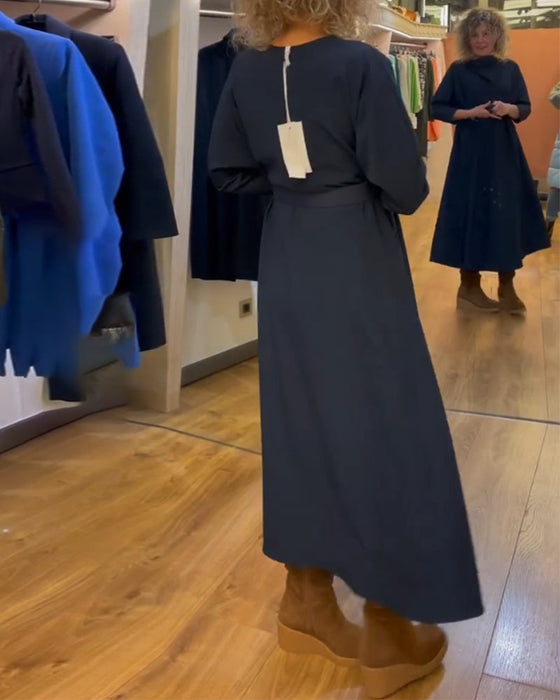 Sukienka z kieszeniami w jednolitym kolorze