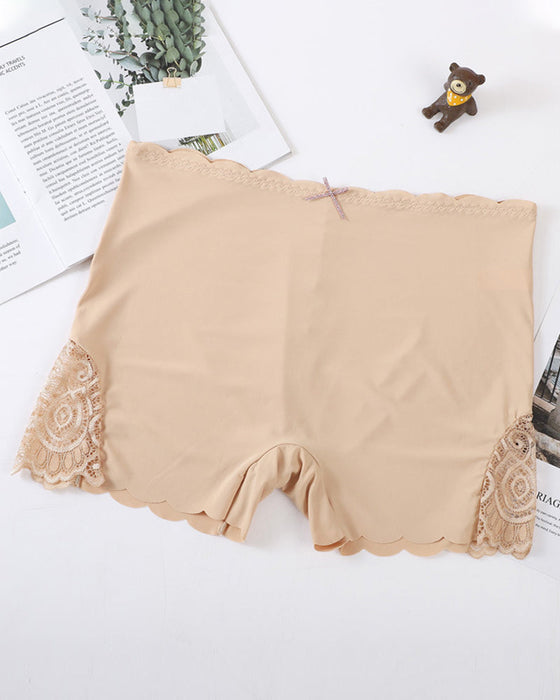 Jedwabne szorty z ozdobą