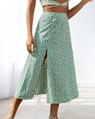 Spódnica ze średnim stanem i rozcięciem