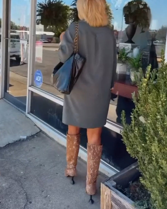 Elegancka sukienka w jednolitym kolorze z okrągłym dekoltem