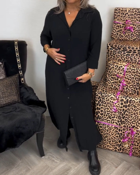 Sukienka zapinana na guziki z dekoltem w kształcie litery V