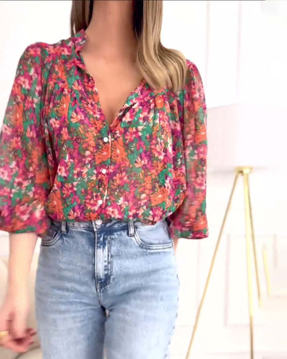 Koszula zapinana na guziki z nadrukiem i bufiastymi rękawami