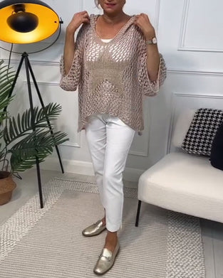 Sweter z kapturem w jednolitym kolorze z wycięciem w gwiazdki