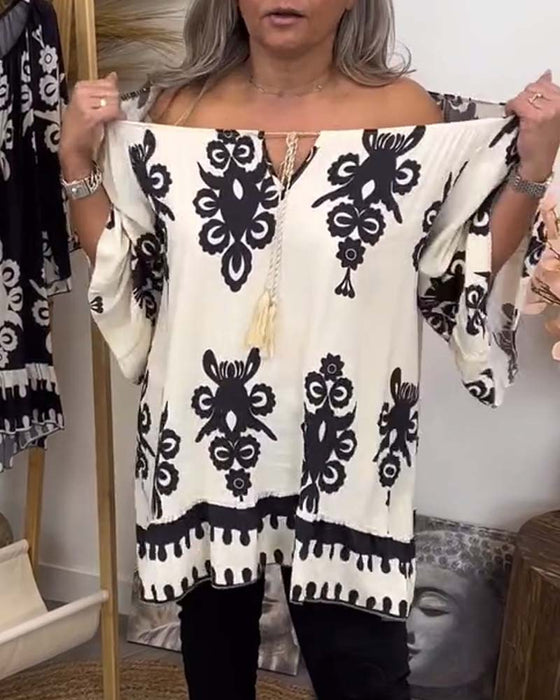 Bluzka z off-the-shoulder i luźnym kształtem