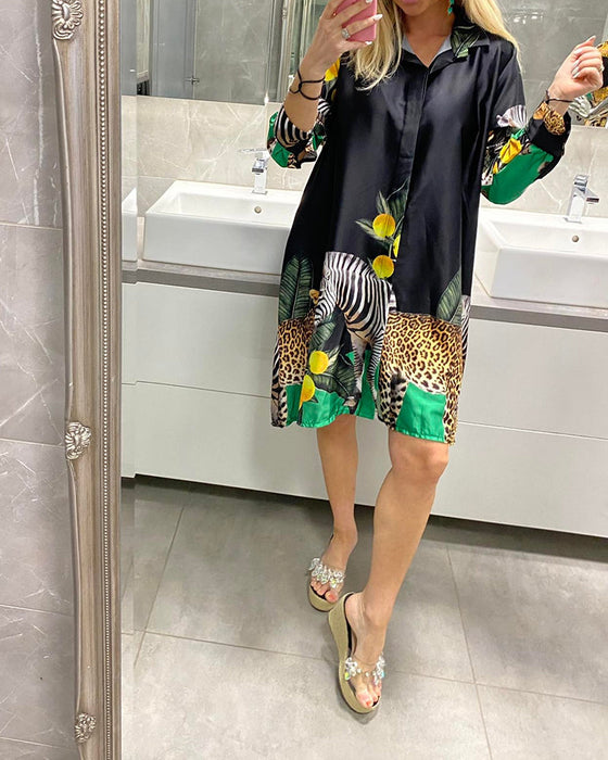 Luźna sukienka z nadrukiem tygrysa