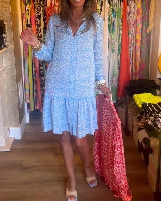 Sukienka z guzikami i dekoltem w kształcie litery V w kwiatowy wzór