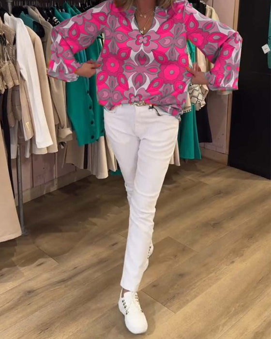 Bluzka o luźnym uniwersalnym fasonie i nadrukach