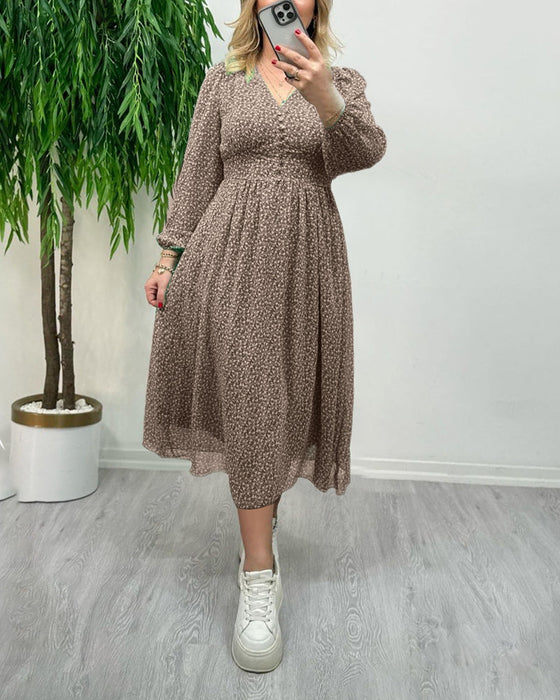 Elegancka sukienka zapinana na guziki