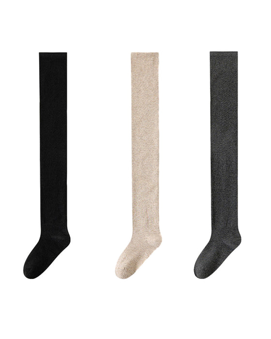 Pogrubione wysokie pończochy