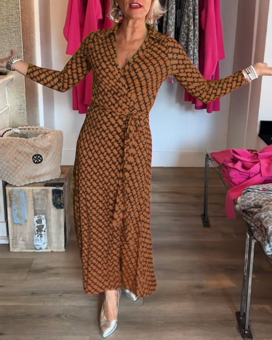 Elegancka sukienka maxi z dekoltem w kształcie litery V