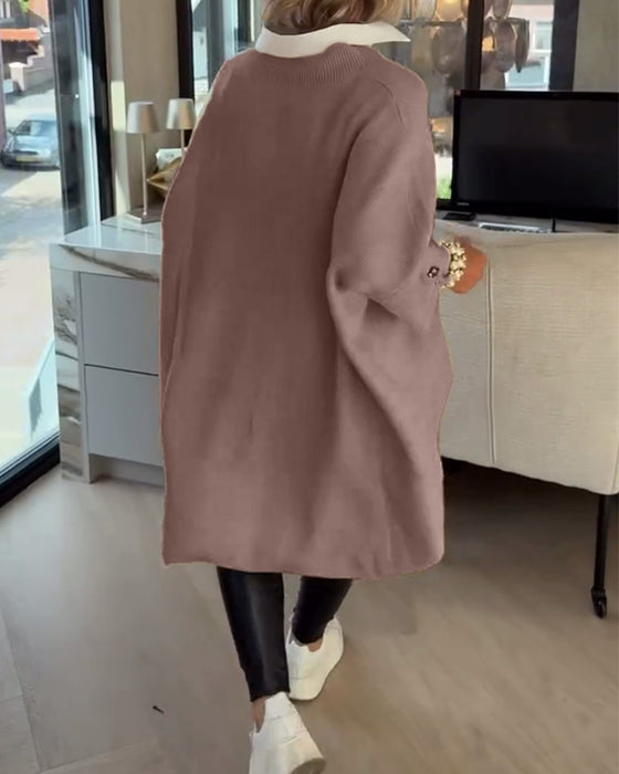 Sweter Z Cechami Dekoltu W Formie V, Przycisków I Asymetrycznej Budowy