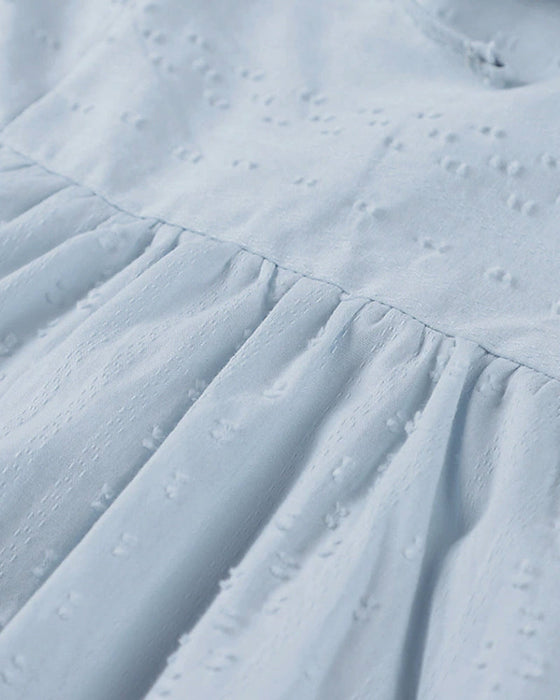 Wakacyjna sukienka w jednolitym kolorze z kieszeniami