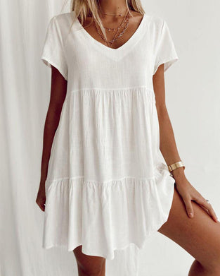 Sukienka z krótkim rękawem i dekoltem w serek