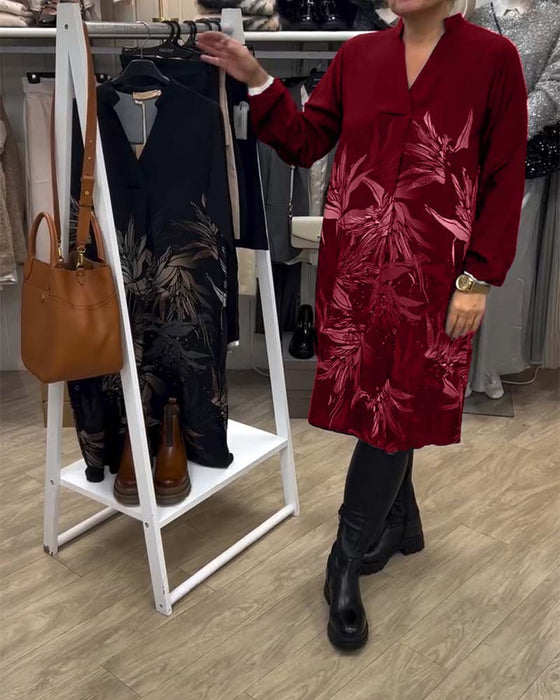 Sukienka Z Dekoltem W Szpic I Nadrukiem W Liście Z Długimi Rękawami