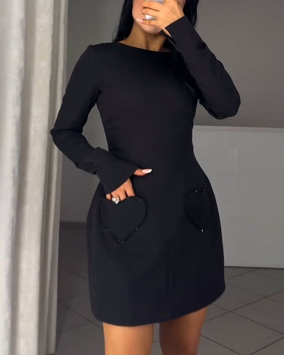 Elegancka Sukienka Z Długimi Rękawami Podkreślająca Talię