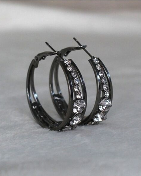 Duże kolczyki koła wysadzane kryształkami