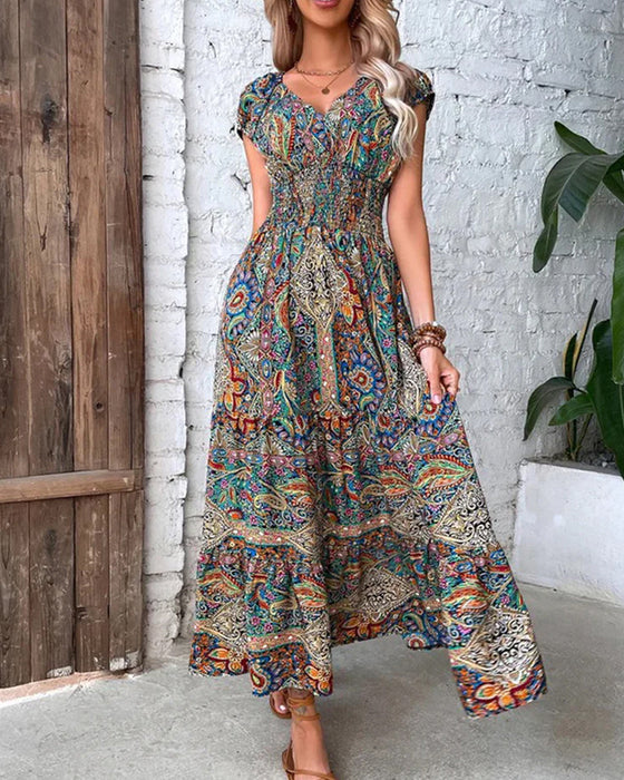 Elegancka sukienka z nadrukiem w stylu vintage