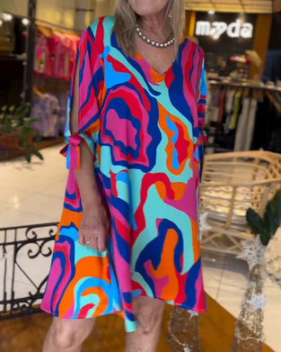 Luźna sukienka z okrągłym dekoltem