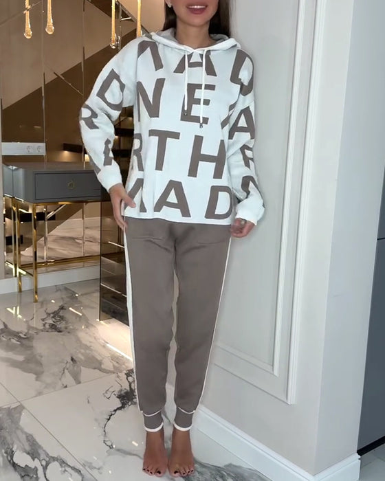 Zestaw Dwuczęściowy Z Kapturem I Printem Z Napisem