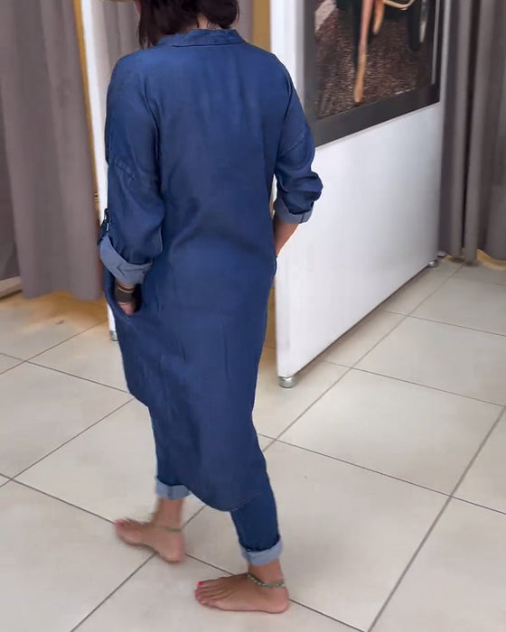 Koszula zapinana z nieregularnym nadrukiem w litery