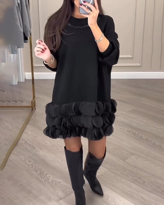 Elegancka sukienka w patchworkowe wstawki