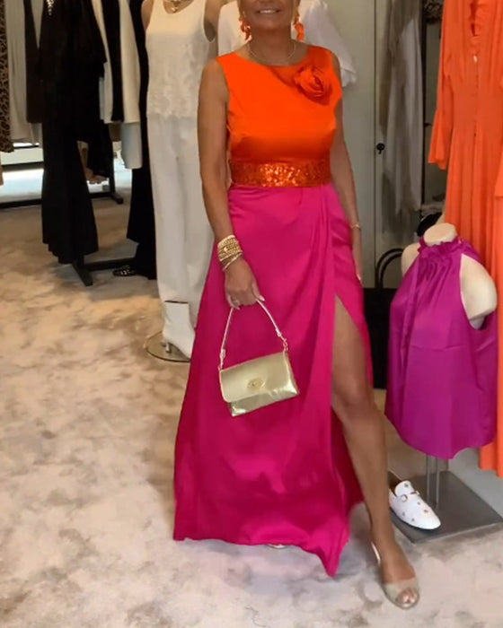 Sukienka bez rękawów z rozcięciem