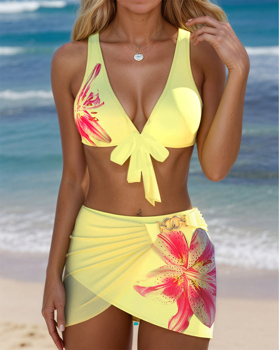 Bikini Z Nadrukiem Płatków Kwiatów W Stylu Spódniczki - Dwuczęściowe