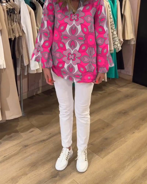 Bluzka o luźnym uniwersalnym fasonie i nadrukach