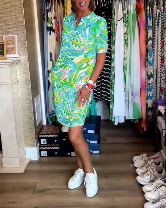 Sukienka z kieszeniami i nadrukiem z krótkim rękawkiem