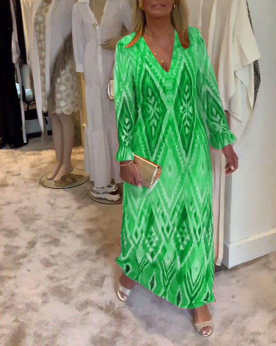 Sukienka z długim rękawem i głębokim dekoltem w kształcie litery V w stylu retro