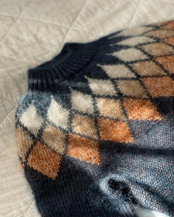 Pulower z żakardowym wzorem w geometryczne romby