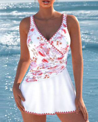 Strój kąpielowy ze spódnicą i odkrytymi plecami