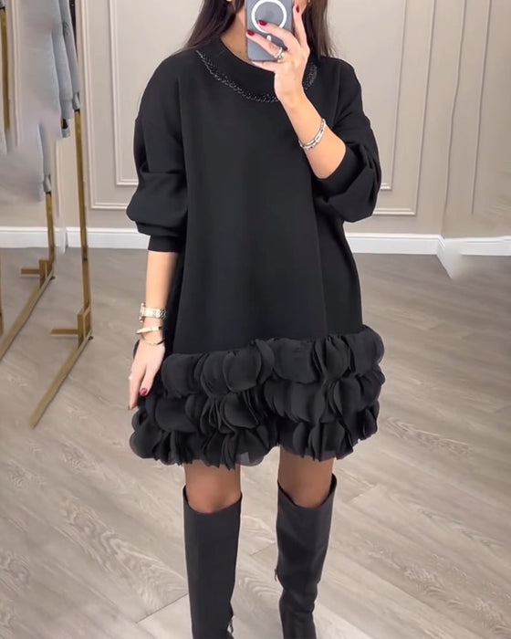 Elegancka sukienka w patchworkowe wstawki