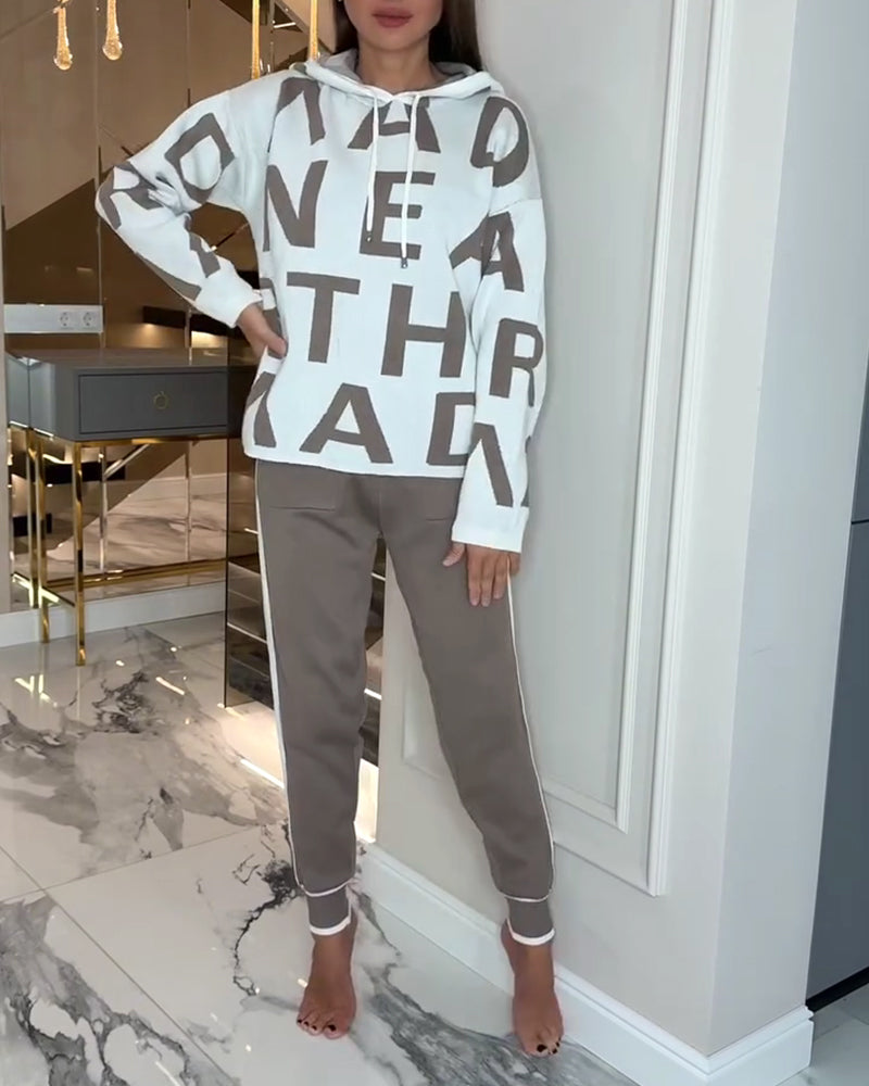 Zestaw Dwuczęściowy Z Kapturem I Printem Z Napisem