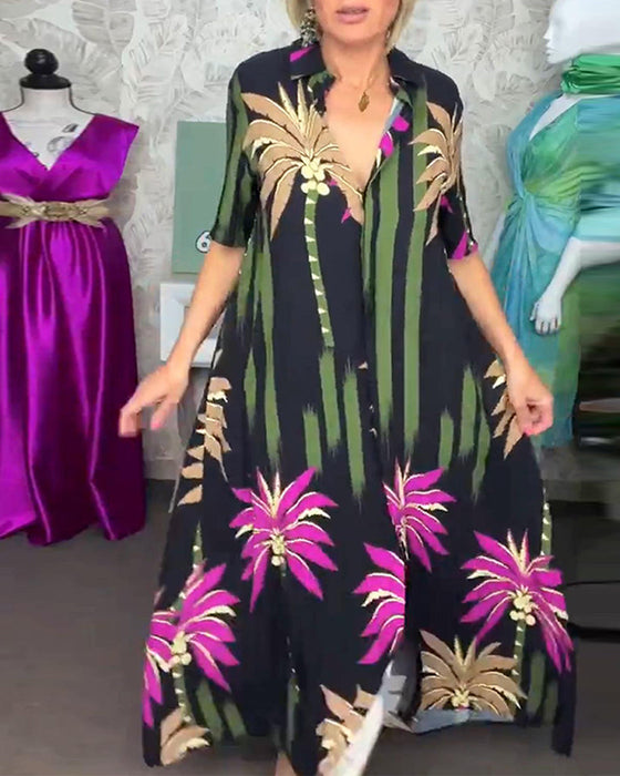 Luźna sukienka z krótkim rękawem i nadrukiem w liście