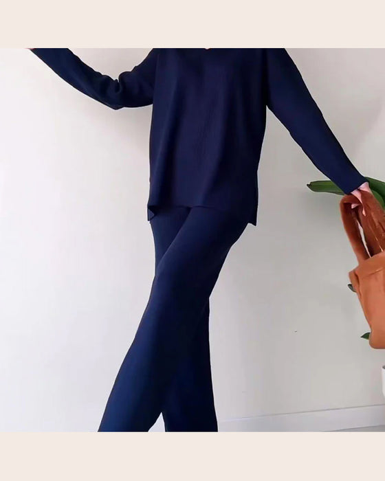 Udobie Dwuczęściowe Z Cechami Jednolitego Koloru I Tkaniny Tknętej