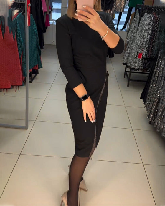 Rozcięta sukienka z okrągłym dekoltem