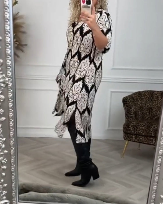 Sukienka z rozcięciami po bokach