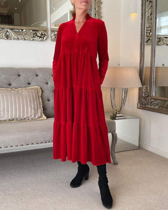 Sukienka z dekoltem w kształcie litery V i panelami