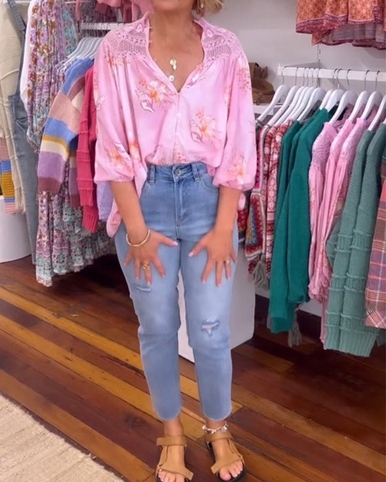 Koszula z dekoltem w kształcie litery V i miękkim nadrukiem