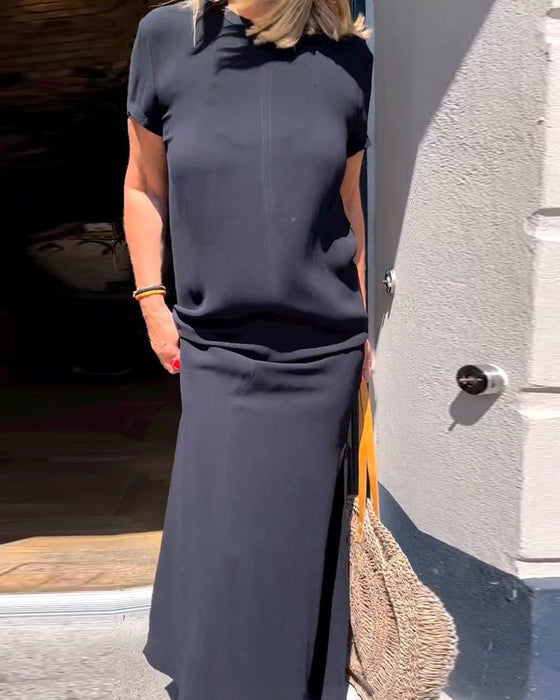 Elegancka sukienka z krótkim rękawem w jednolitym kolorze